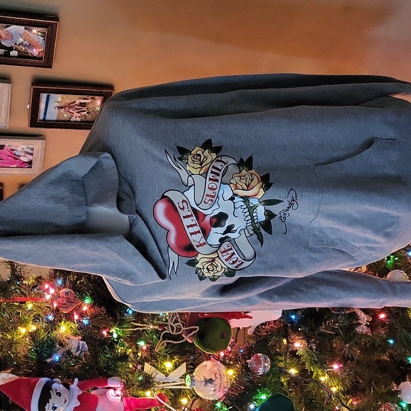 Ed Hardy Tops - Ed Hardy Pullover Hoodie